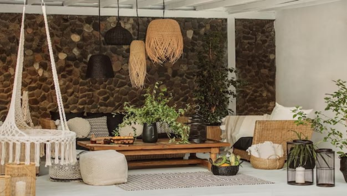 Einsgrove Sandstone Living Room Set